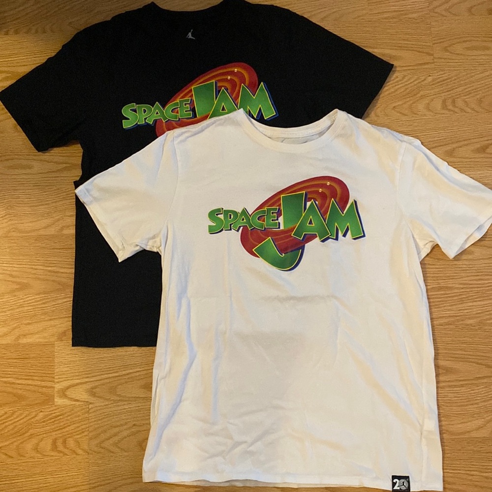 Jordan Brand Space Jam Logo Shirt - Set of 2 - Black in M and white in L